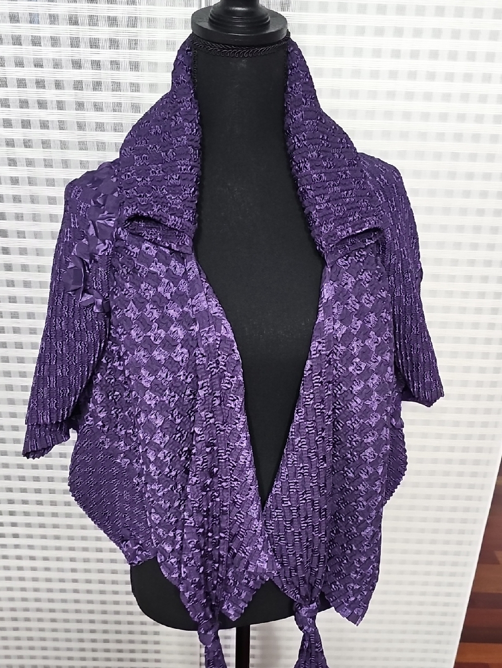 Shrug - Purple